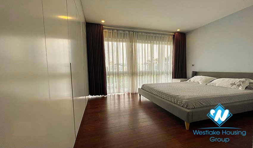 A grand, gorgeous villa for rent in Q Block, Ciputra